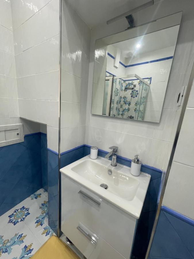 Apartamento La Stanza Di Penelope Nápoles Exterior foto