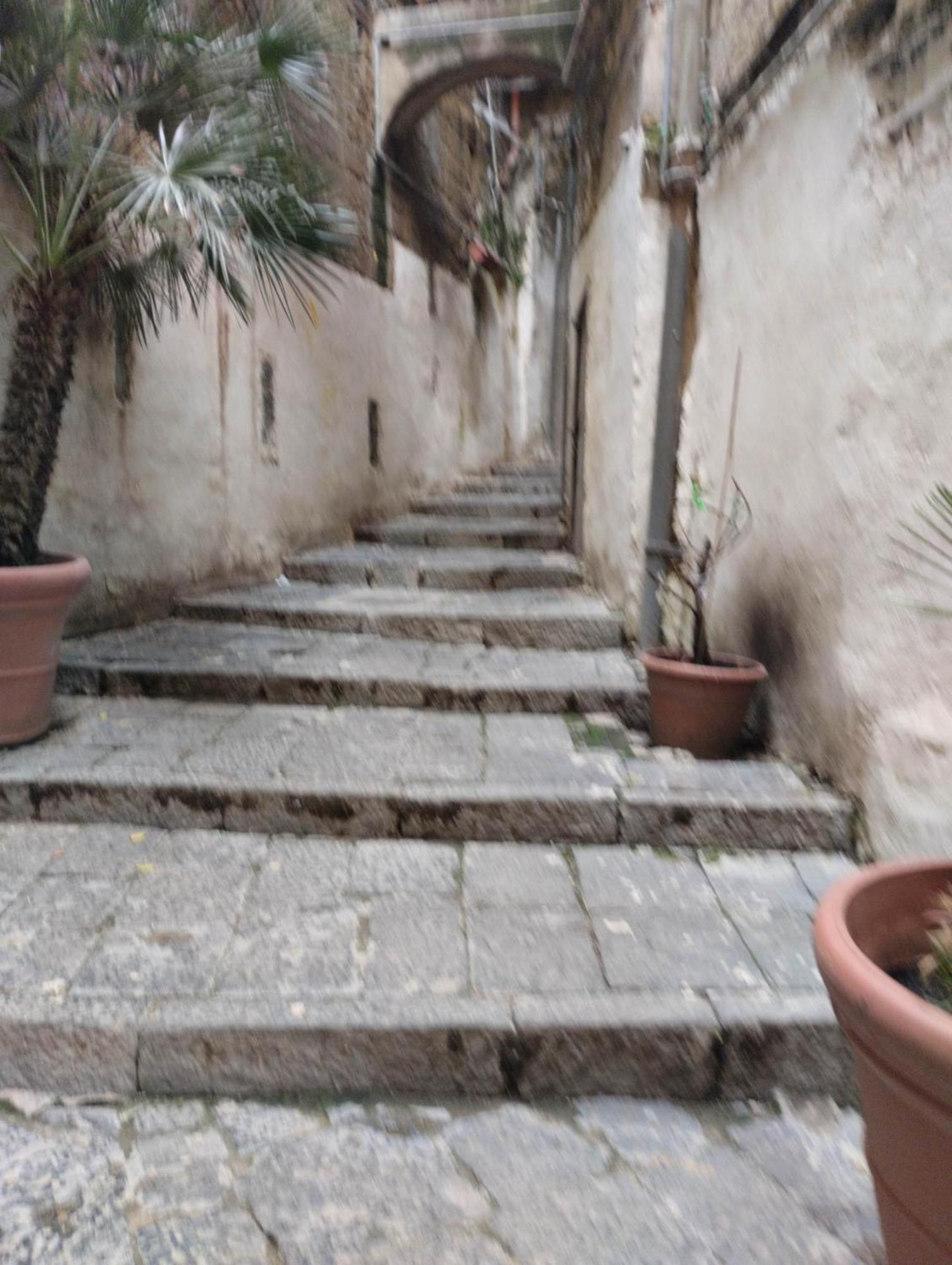 Apartamento La Stanza Di Penelope Nápoles Exterior foto